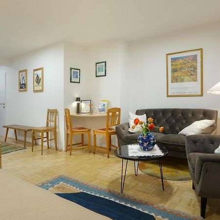 Homely Apartment In The Center With Garden View Gmunden Exteriér fotografie