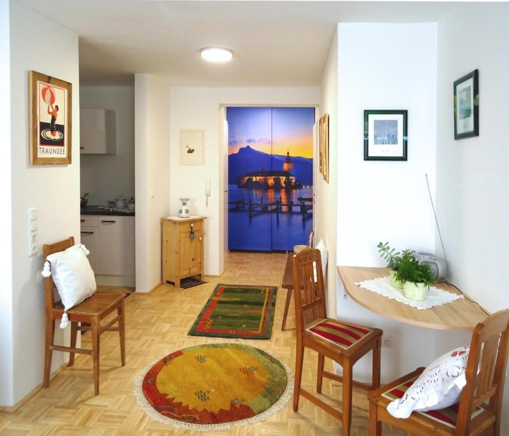 Homely Apartment In The Center With Garden View Gmunden Exteriér fotografie